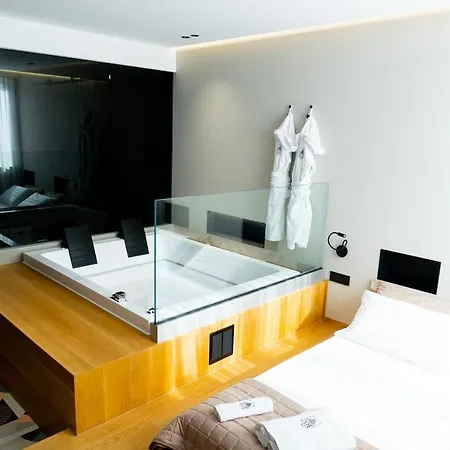 Zoe Luxury Nocleg ze śniadaniem *