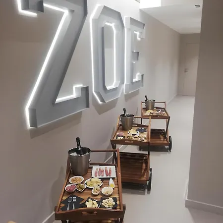 Zoe Luxury Nocleg ze śniadaniem