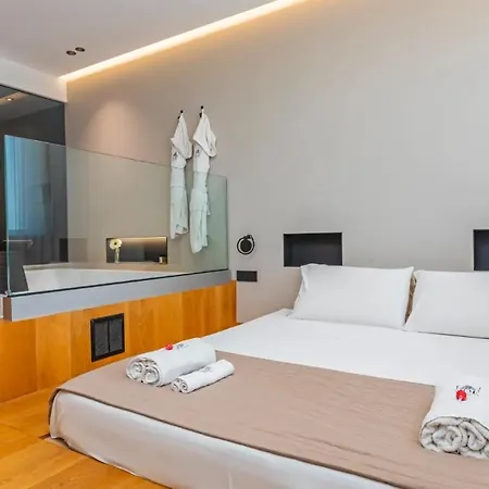 Zoe Luxury Katania