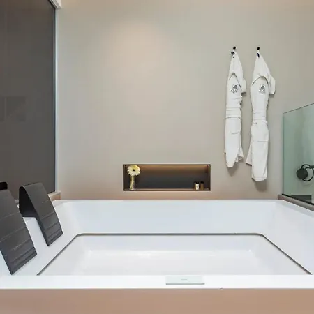 Zoe Luxury Nocleg ze śniadaniem